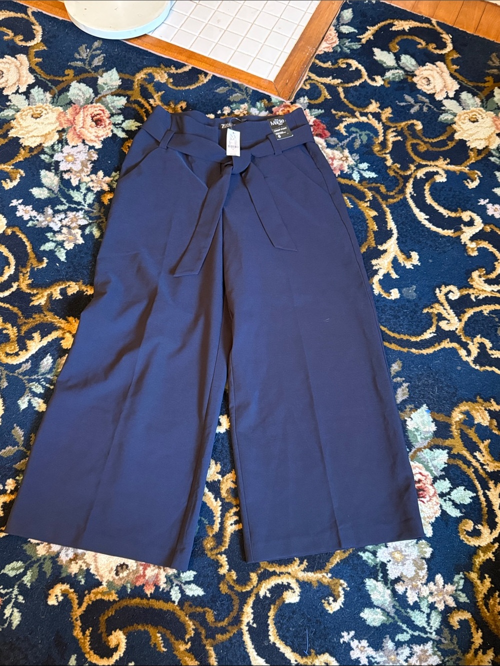 New York & Company Navy Wide-Leg Tie-Waist Crops-NWT. Retail 60